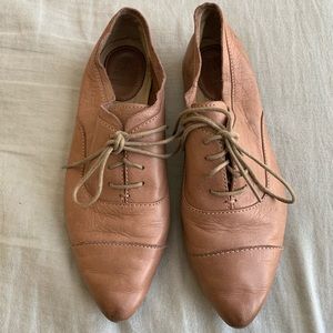 Frye soft leather oxfords